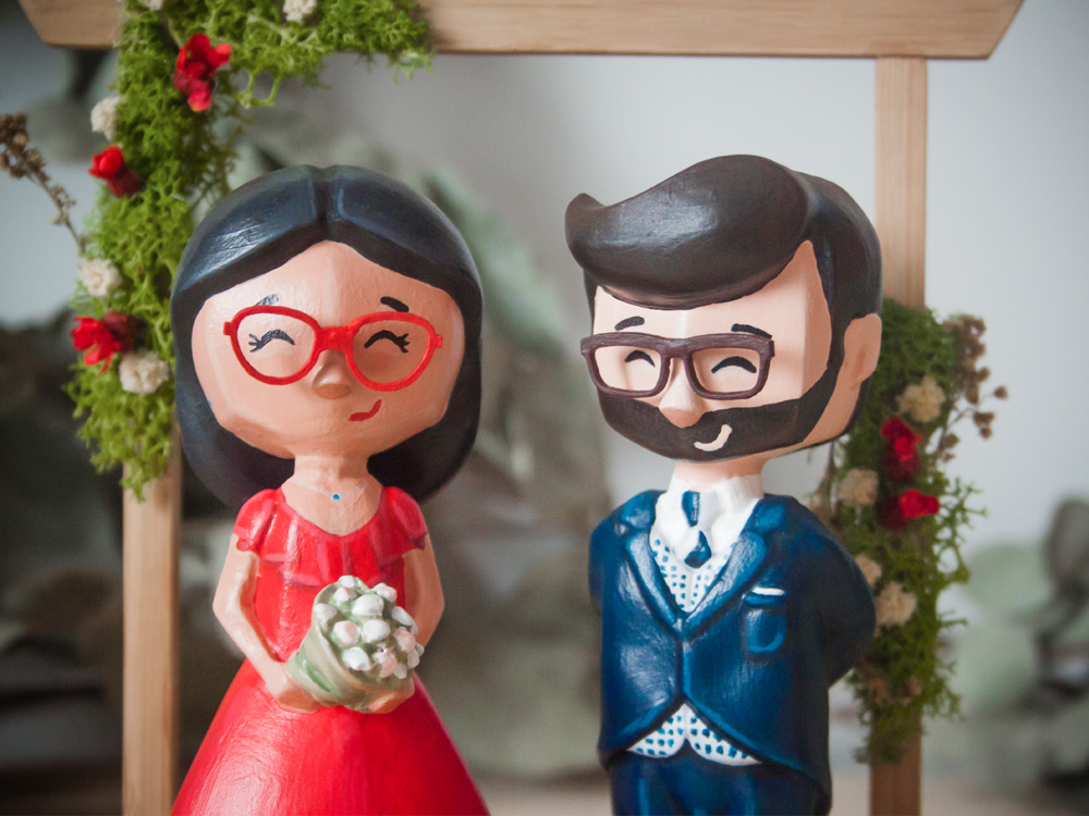 muñecos_novios_personalizadas_vestido_rojo