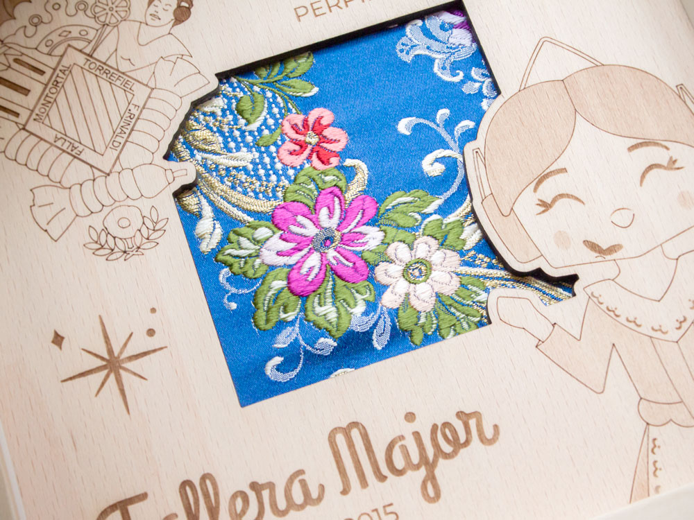 marco-tela-traje-fallera