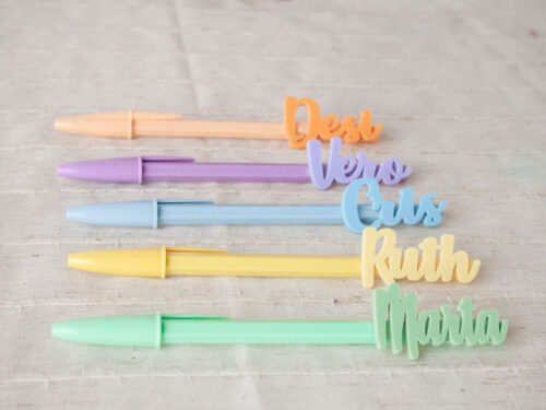 Bolígrafos-BIC-pastel-personalizados-con-nombre